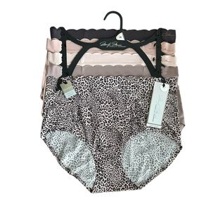 Marilyn Monroe 5-PK No-Show Panties